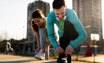 Tie up shoelaces to run